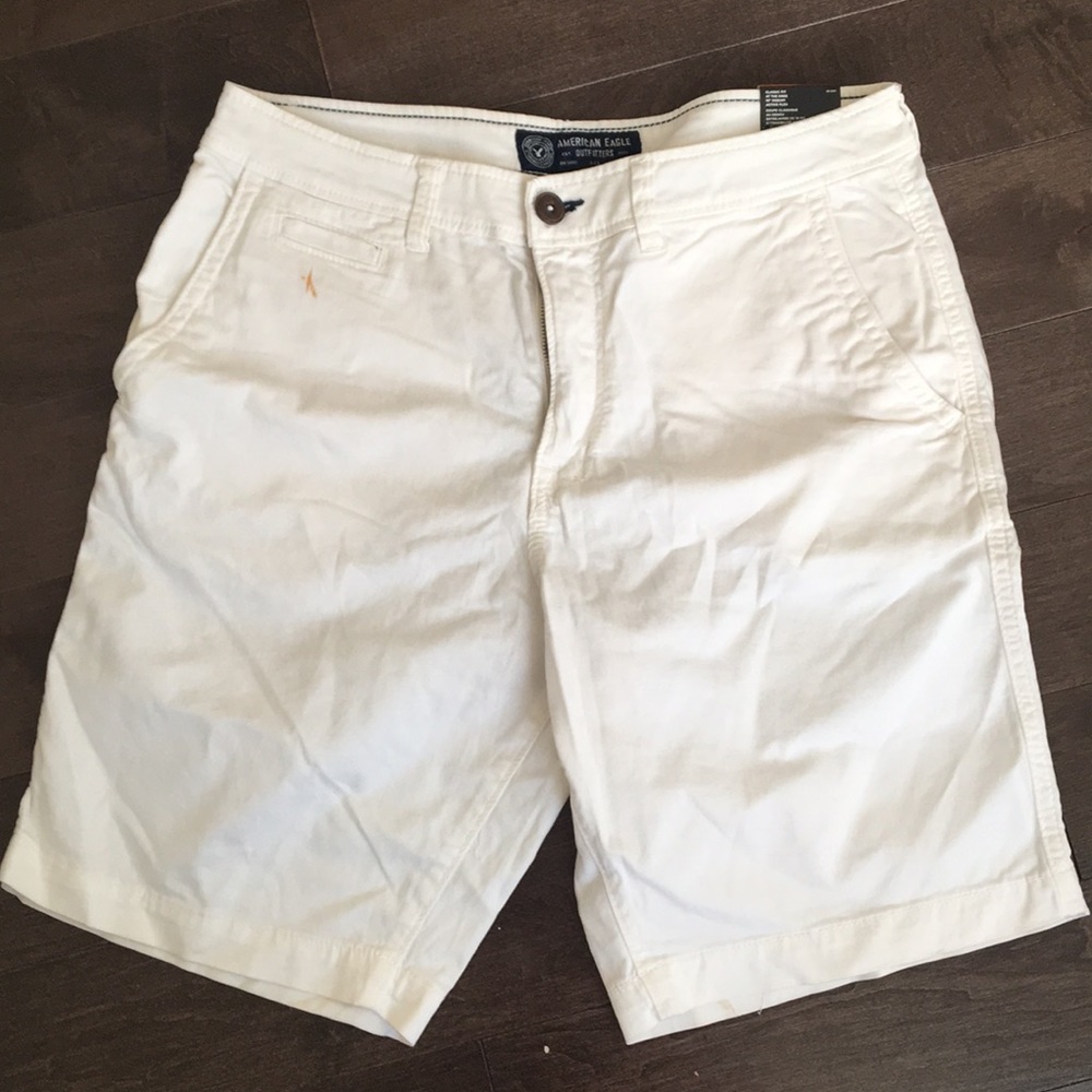 American eagle white shorts